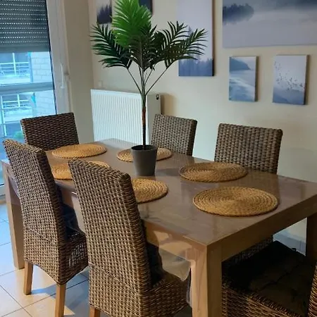 “zon En Vakantie Aan Zee” 公寓